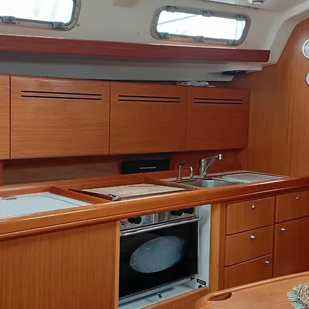 Botel Sailing Yacht Benalmadena